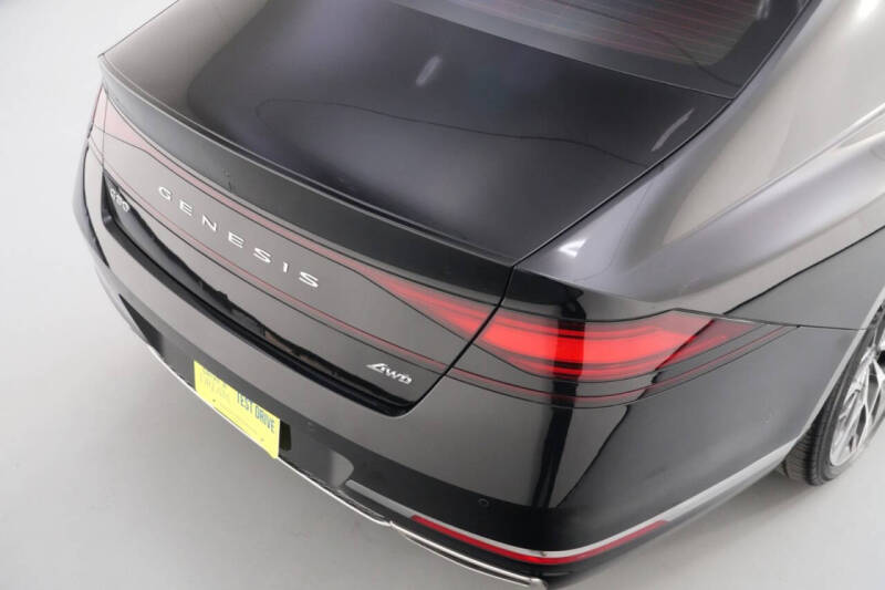 2024 Genesis G90 3.5T e-Supercharger