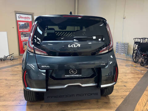 2025 Kia Soul GT-Line