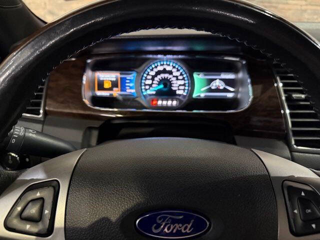 2017 Ford Taurus Limited