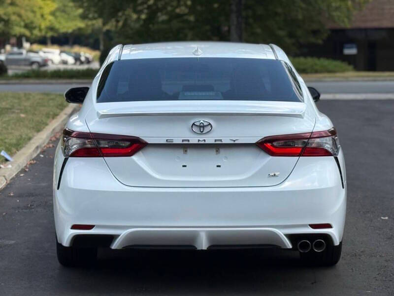 2022 Toyota Camry SE