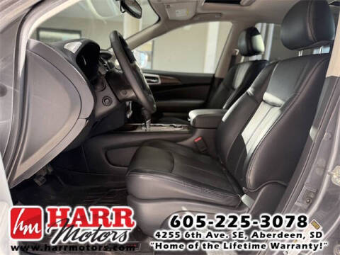 2020 Nissan Pathfinder Platinum