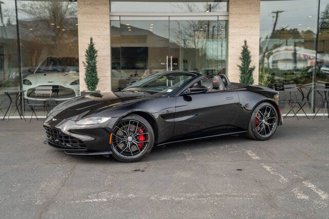 2021 Aston Martin Vantage 33