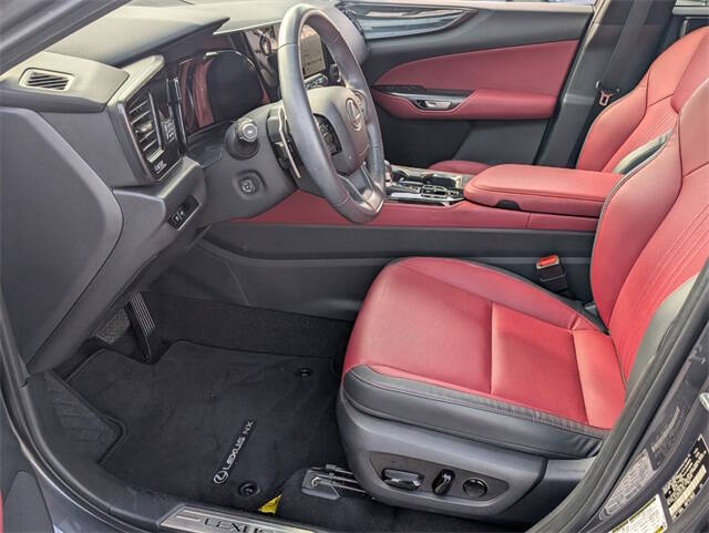 2025 Lexus NX 250 Premium