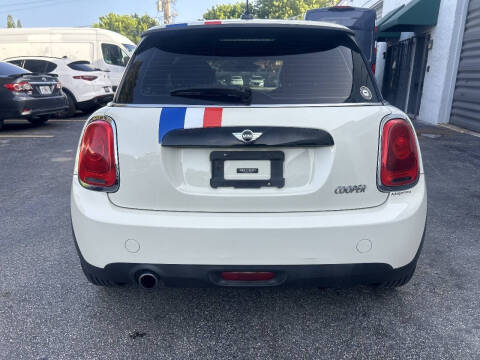 2016 MINI Hardtop 2 Door Cooper