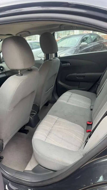 2015 Chevrolet Sonic LT Auto