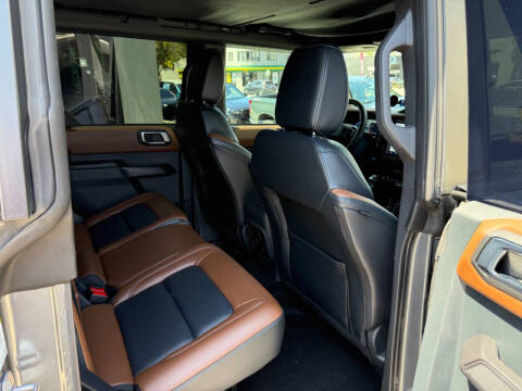 2024 Ford Bronco Outer Banks