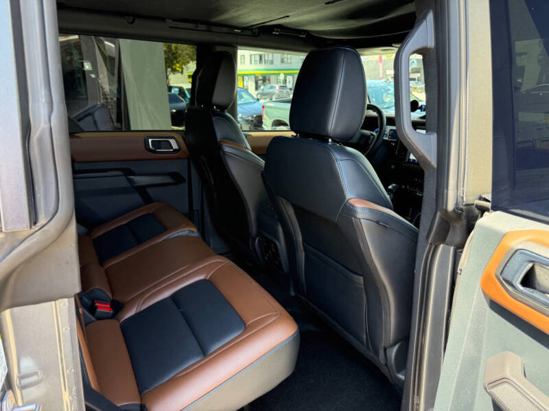2024 Ford Bronco Outer Banks
