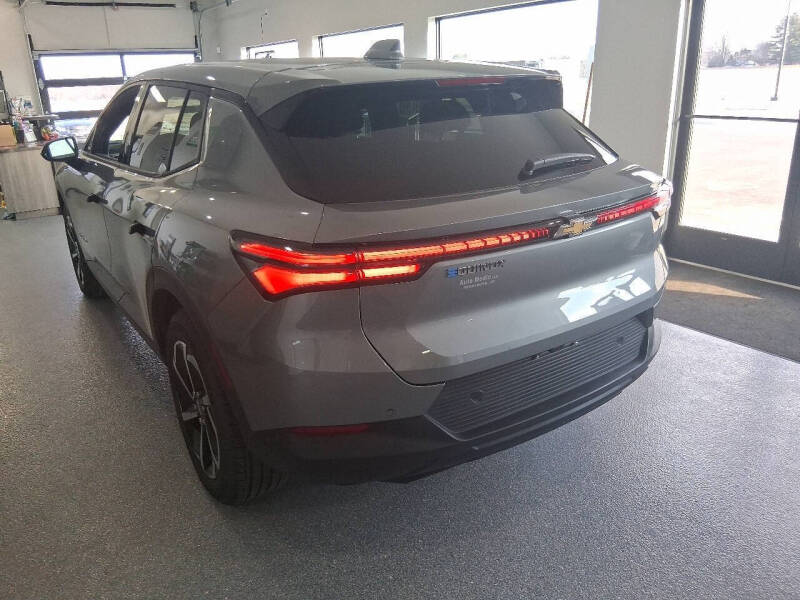 2025 Chevrolet Equinox EV LT