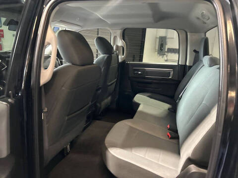 2021 RAM 1500 Classic SLT