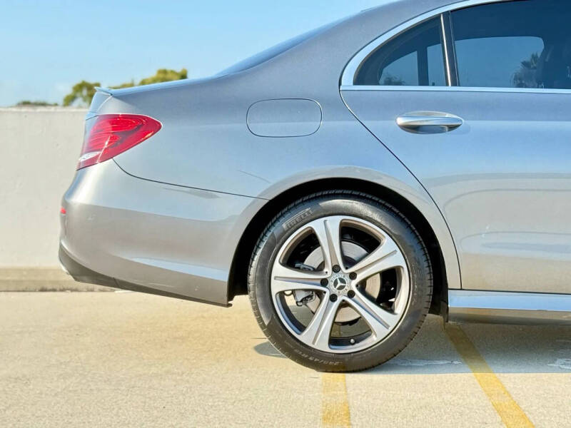 2019 Mercedes-Benz E-Class E 300