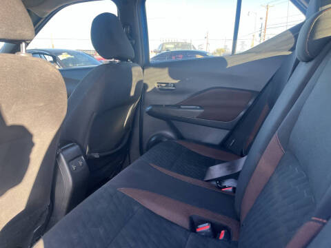 2021 Nissan Kicks SR