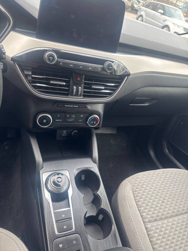 2021 Ford Escape SE