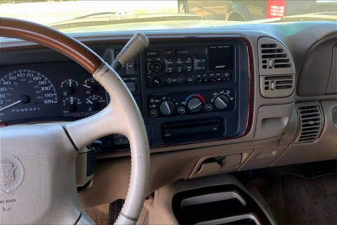 2000 Cadillac Escalade