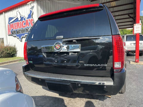 2011 Cadillac Escalade ESV Luxury