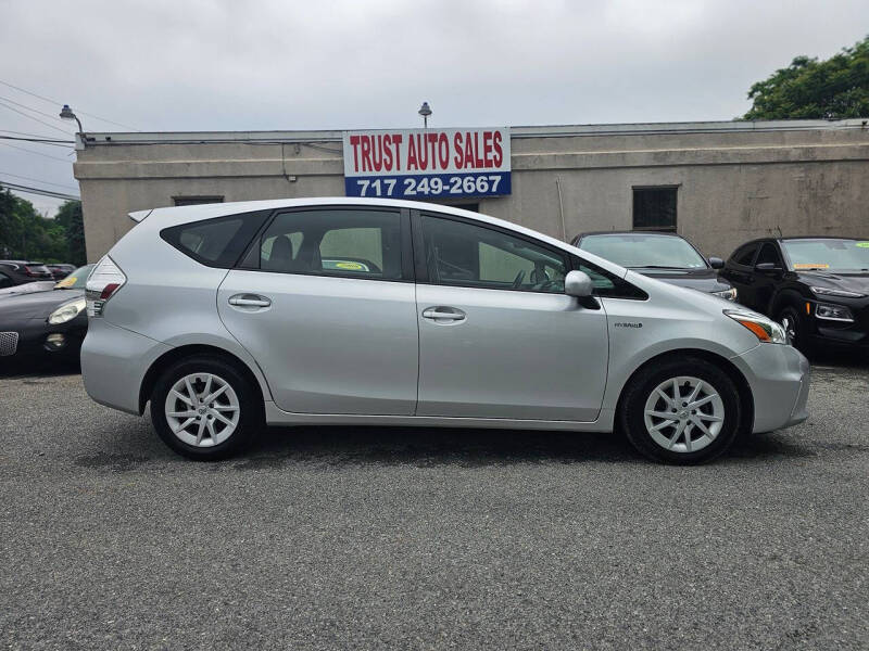 2012 Toyota Prius v Three