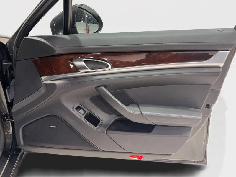 2011 Porsche Panamera