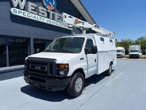 2017 Ford E350 Bucket Van