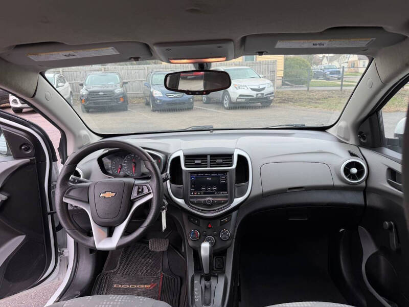 2019 Chevrolet Sonic LT Auto Fleet