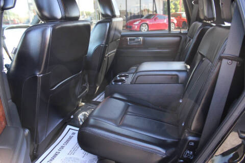 2017 Lincoln Navigator Select