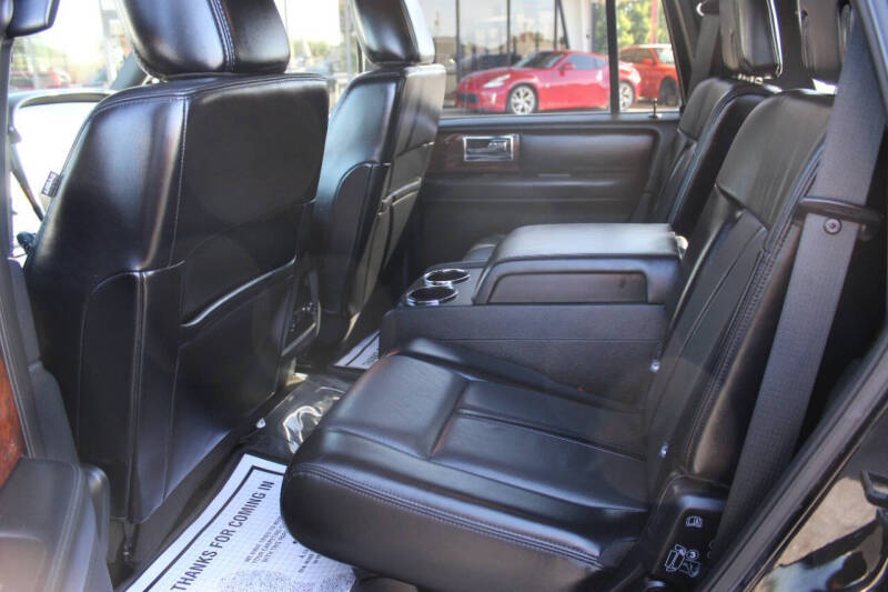 2017 Lincoln Navigator Select