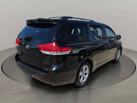 2014 Toyota Sienna