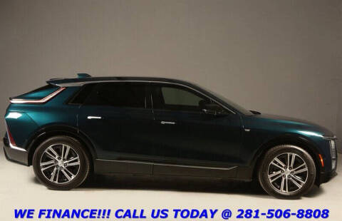 2024 Cadillac LYRIQ Luxury 1