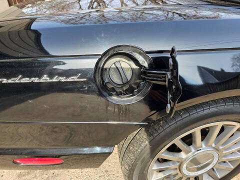 2005 Ford Thunderbird Deluxe