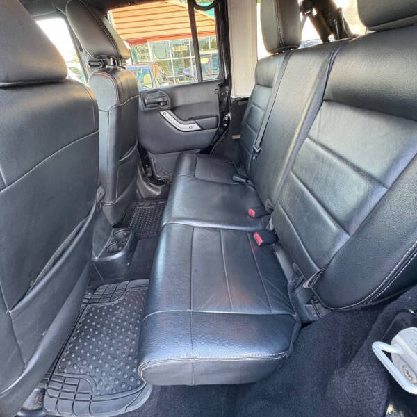 2012 Jeep Wrangler Unlimited Sahara