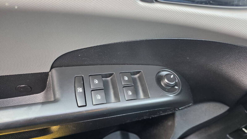 2016 Chevrolet Sonic LT Auto