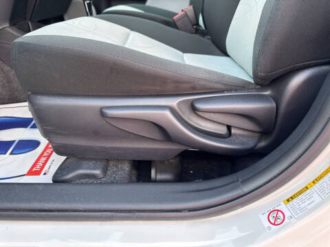 2012 Toyota Prius c Two