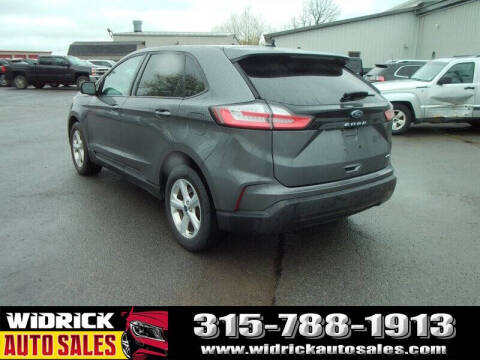 2022 Ford Edge SE