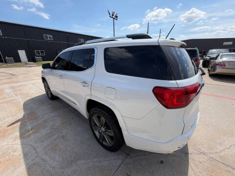 2019 GMC Acadia Denali