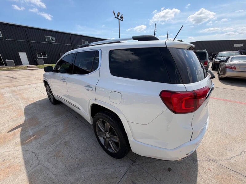 2019 GMC Acadia Denali