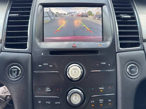 2016 Ford Taurus SEL