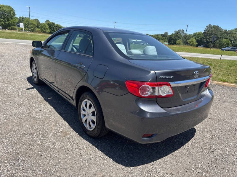 2011 Toyota Corolla LE