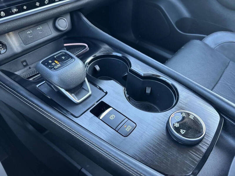 2024 Nissan Rogue Platinum