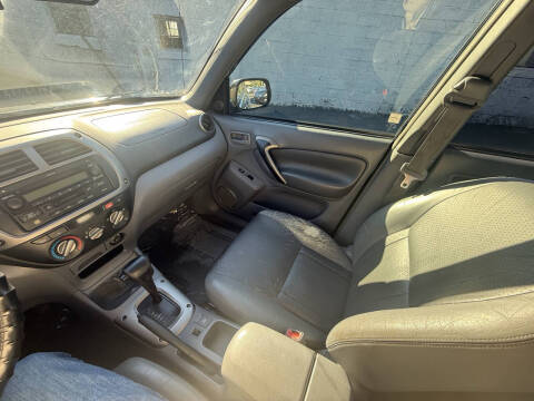 2003 Toyota RAV4