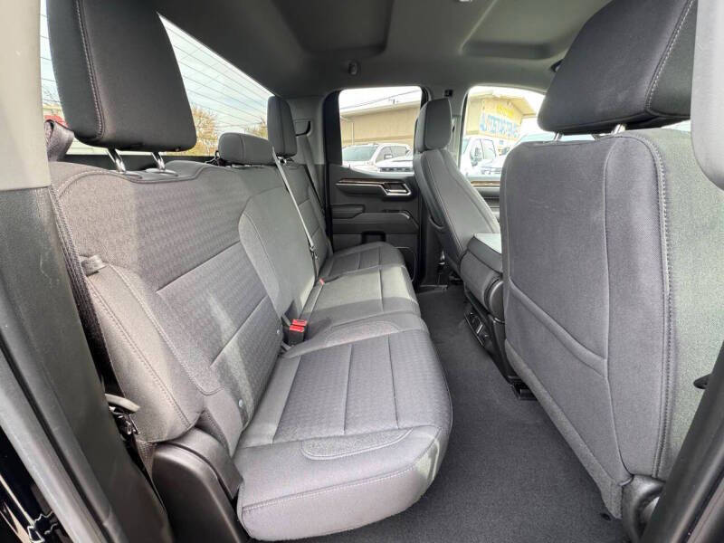 2023 GMC Sierra 1500 Elevation Standard