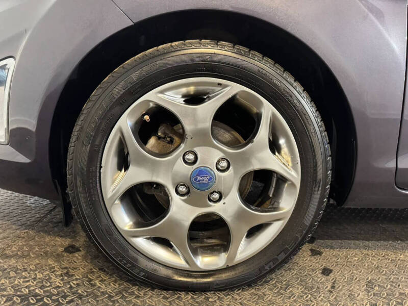 2012 Ford Fiesta SES