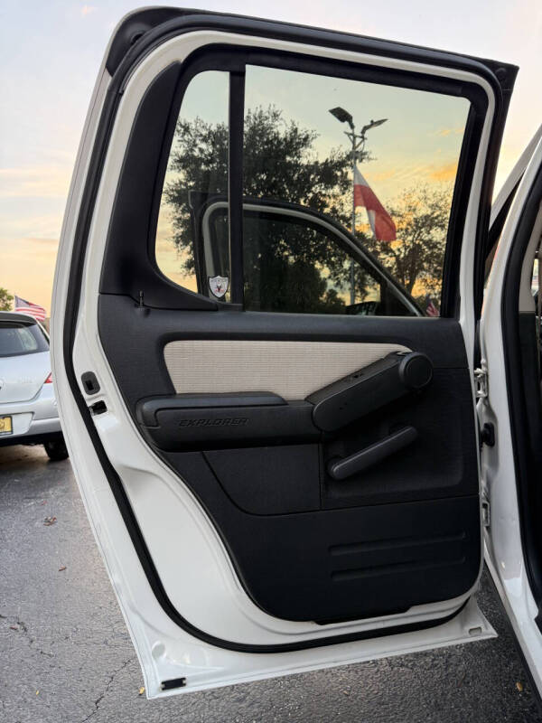 2008 Ford Explorer Sport Trac XLT