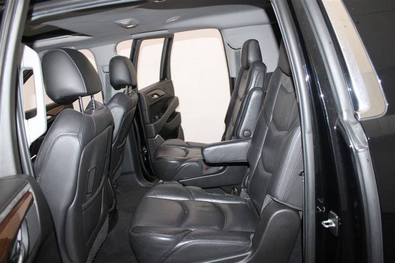 2018 Cadillac Escalade ESV Luxury