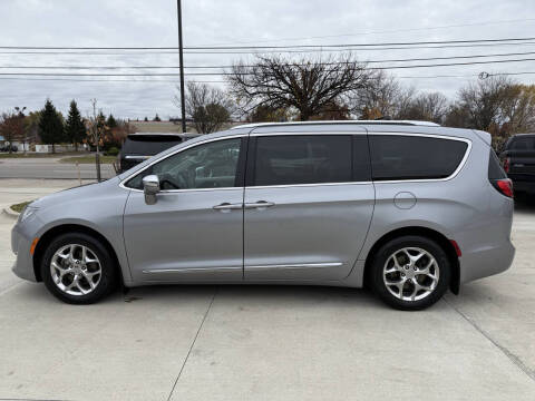 2017 Chrysler Pacifica Limited