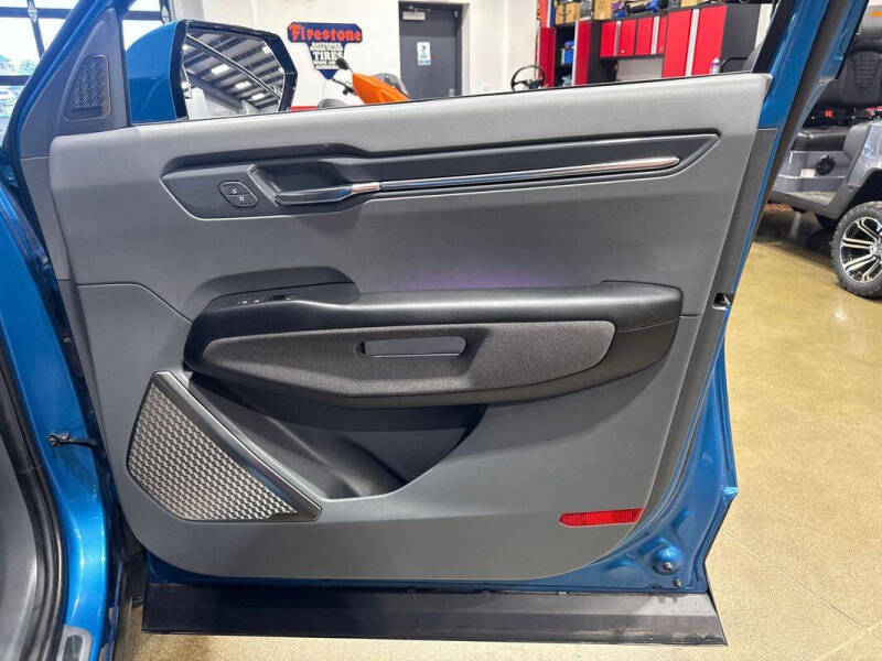 2024 Kia EV9 Land