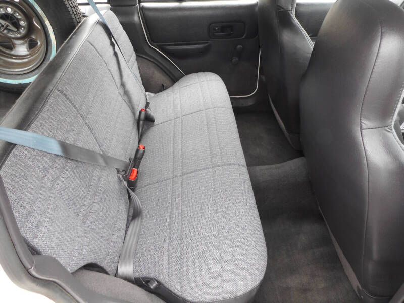 1999 Jeep Cherokee SE