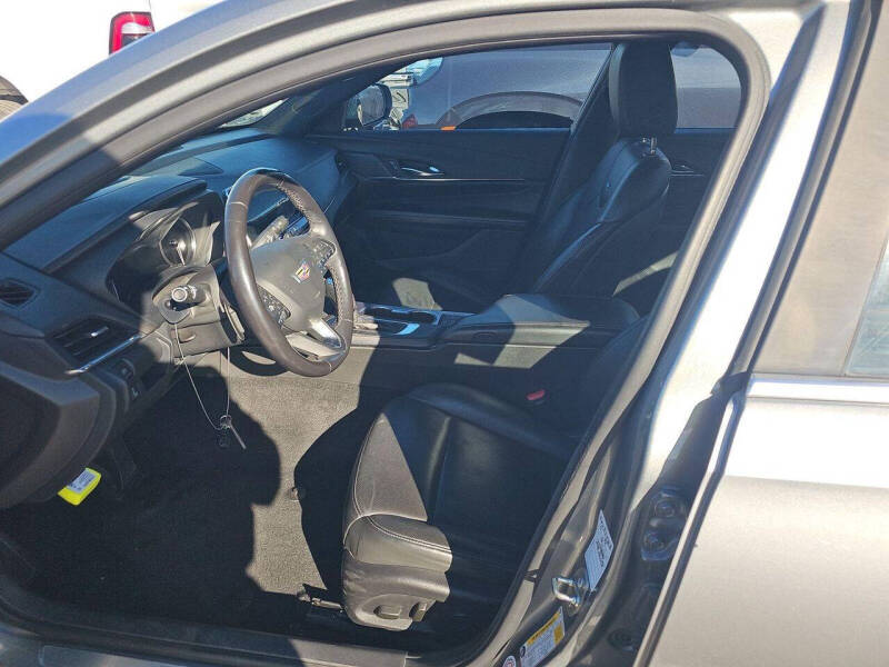 2023 Cadillac CT4 Premium Luxury