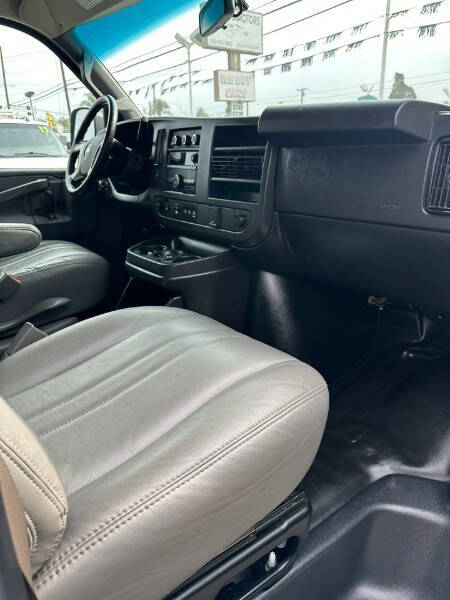 2019 Chevrolet Express 2500