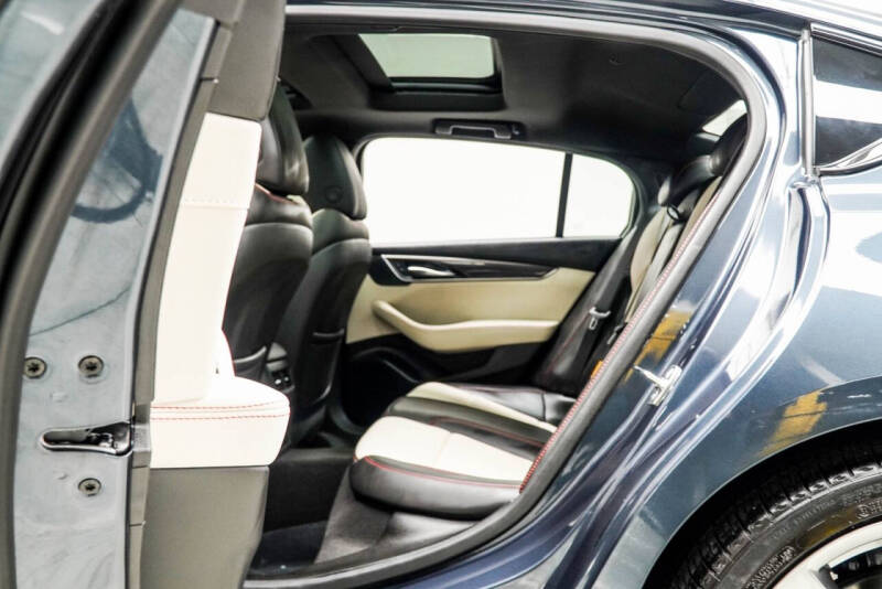 2025 Cadillac CT5 Sport