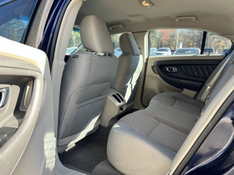 2011 Ford Taurus SEL