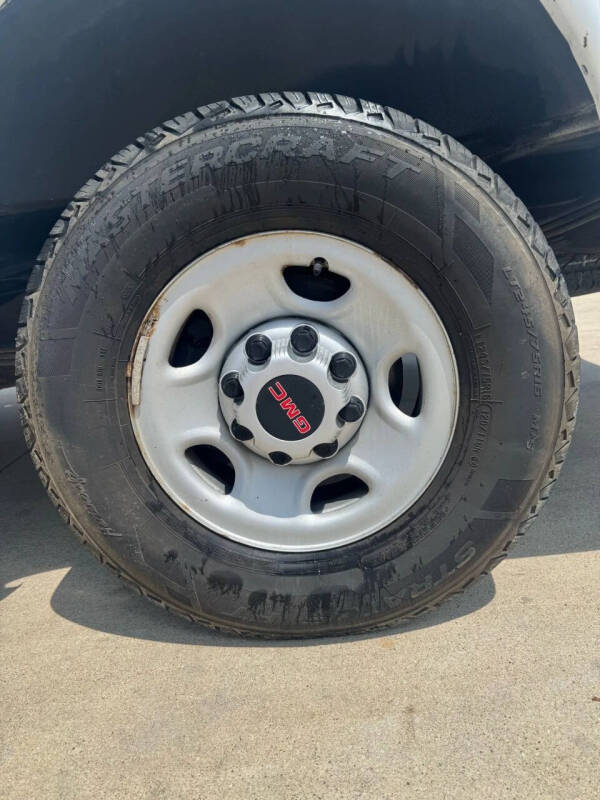 2017 GMC Savana 2500