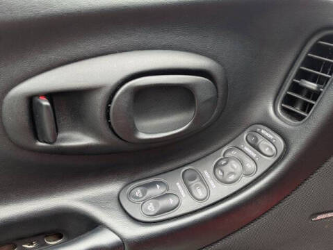 2004 Chevrolet Corvette